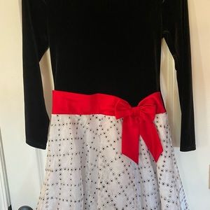 Girls black and white dress